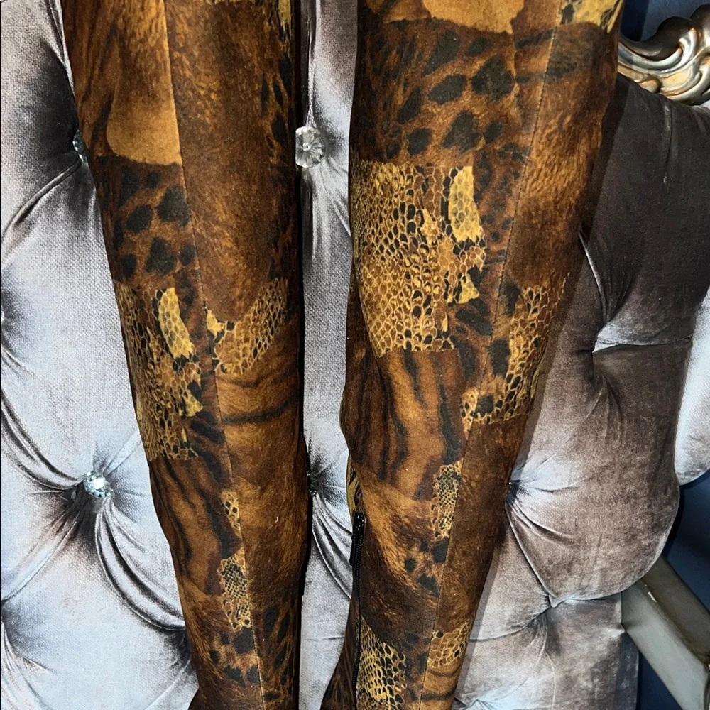THIGH-HIGH LUXE BLACK STRETCH FABRIC BOOTS ๐ค๐ข - Picture 5 of 7